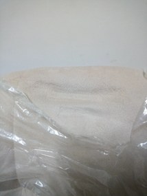 AKCE Béžová zamatová jedálenská stolička BORA II. akosť