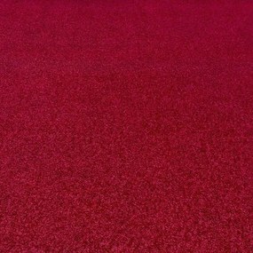 Metrážny koberec DYNASTIA červený