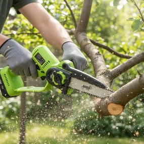 Reťazová akumulátorová píla na konáre s 2 batériami a nabíjačkou