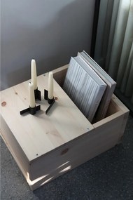 Nočný stolík z borovicového dreva v prírodnej farbe Grab It – Karup Design