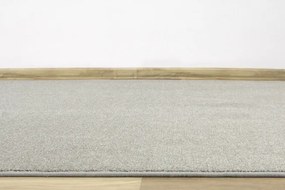 Metrážny koberec Platino 74 sivý