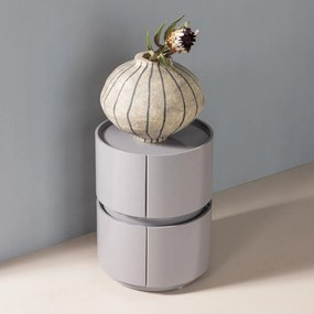 Svetlosivý lesklý nočný stolík Lunex – WOOOD