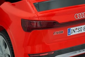 Elektrické autíčko Audi SQ8 červené / sivé