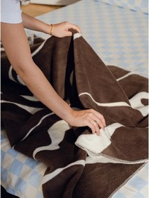 Hnedá/krémovobiela deka 150x200 cm Felu – noo.ma