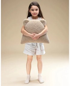 Svetlohnedý detský pohovkový vankúš z textílie buklé Bear – Wigiwama