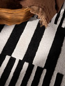 Koberec Elle Decoration Stryve Pulse čierny / biely