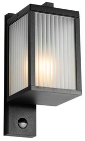 Vonkajšia nástenná lampa čierna s rebrovaným sklom a senzorom pohybu - Charlois