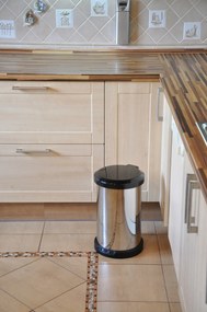 Bezdoteku Bezdotykový odpadkový kôš PROGRESS nerezový guľatý senzorový 12L