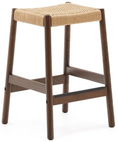 Hnedé/v prírodnej farbe barové stoličky v súprave 2 ks z dubového dreva (výška sedadla 66 cm) Yalia – Kave Home