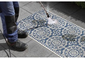 Modro-krémový vonkajší koberec NORTHRUGS Jardin, 80 x 350 cm