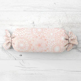 Biante Vankúš valec bonbon Sandra SA-275 Svetlo lososové mandaly na bielom 15x40 cm