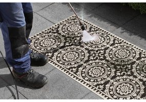 Čierno-krémový vonkajší koberec NORTHRUGS Jardin, 80 x 350 cm