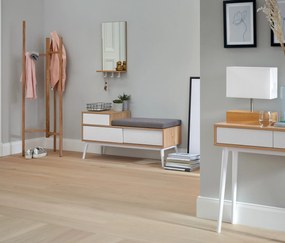 Stojan na oblečenie