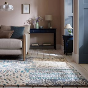 Modrý/béžový ručne tkaný vlnený koberec 120x170 cm Eloise Patchwork – Flair Rugs