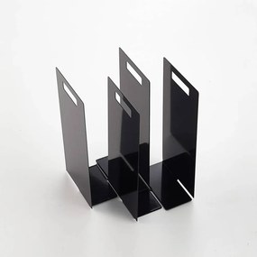 Čierne kovové stojany na uteráky v súprave 2 ks Tower – YAMAZAKI