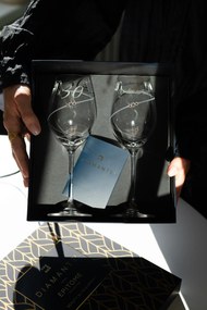Diamante poháre na biele víno Silhouette City s kryštálmi Swarovski 360ml 2KS