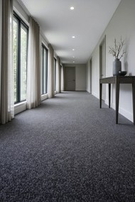 Betap, Metrážny koberec Primo 78 antracit, záťažový, na mieru, šíře 4m, šedá, resine, chodba / predsieň