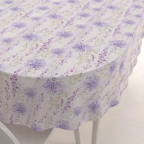 Biante Dekoračný oválny obrus PML-069 Fialové kvety na bielom 100x140 cm
