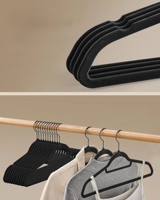 Sada 50 ks sametových ramínek Janis černá