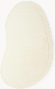 Ručne tuftovaný vlnený koberec v organickom tvare Kadey