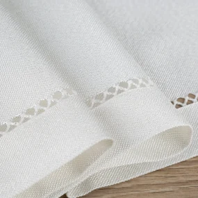 OBRUS EMILY 85X85 CM BIELY