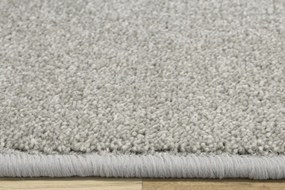 Metrážny koberec Platino 74 sivý