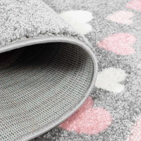 Dekorstudio Moderný koberec BUBBLE - Zajačik s dáždnikom Rozmer koberca: 160x225cm