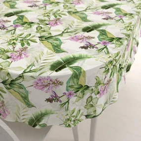 Biante Zamatový oválny obrus Tamara TMR-035 Fialové zvončeky s listami na bielom 130x220 cm
