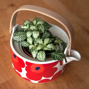 Kanvica Oiva Unikko 0,7l, červeno-biela