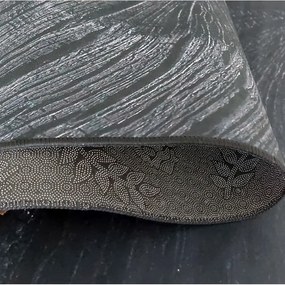 Jednoduchý čierny koberec so zaujímavým detailom Šírka: 80 cm | Dĺžka: 150 cm
