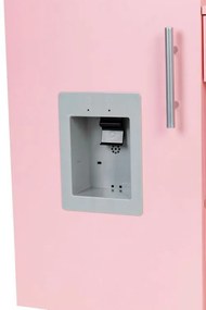 Ružová drevená kuchynka so srdiečkom