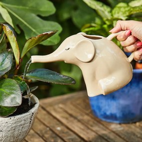 Keramická kanvička na zalievanie Elephant – Sass &amp; Belle