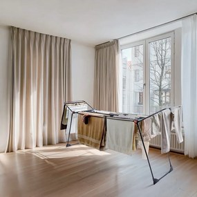 Čierny sušiak na bielizeň Infinity Flex 30m – Vileda