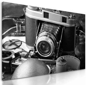 Obraz historický fotoaparát v čiernobielom prevedení