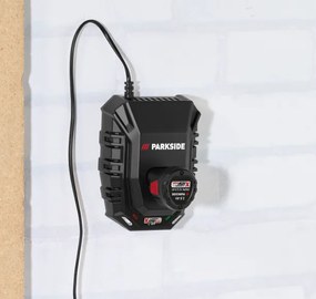 Parkside Performance®  Aku priamočiara píla 12 V Ppstka 12 A1 + Akumulátor 12 V/2,5 Ah Papk 12 2.5 B1 + Nabíjačka 6 A Plgk 12 6.0 B1  (800012018)