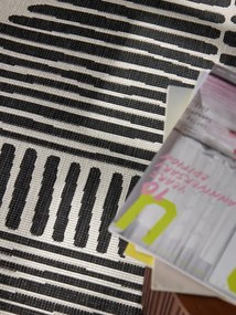 Koberec Ted Baker Haringey Bounds čierny / biely kruh