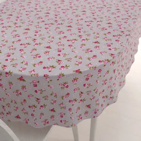 Biante Bavlnený oválny obrus Sandra SA-343 Ružové ružičky na sivom 130x220 cm