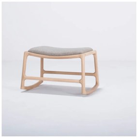 Podnožka s konštrukciou z dubového dreva s modrosivým textilným sedadlom Gazzda Dedo