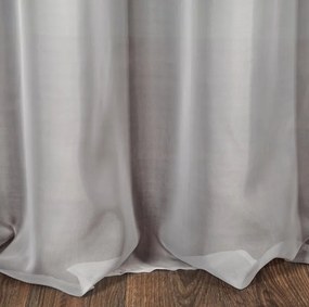 Originálna strieborná záclona s dekoračným pruhom zdobeným mohérovou niťou 140 x 250 cm