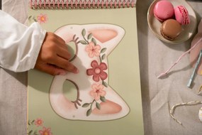 Kniha s vystrihovacími maskami Rosa