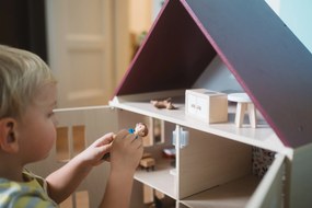 Drevený domček pre bábiky - Twist