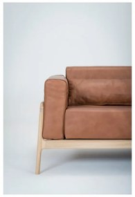 Koňakovohnedá pohovka z byvolej kože s konštrukciou z masívneho dubového dreva Gazzda Fawn, 180 cm