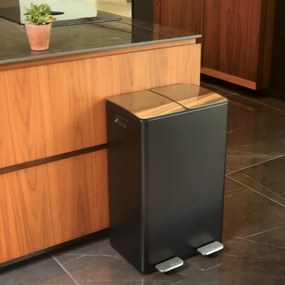 Matne čierny oceľový odpadkový kôš 2x30 l na triedený odpad/nášľapný Aliya – Spirella