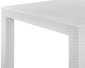 Záhradný stôl 140 x 80 cm biely FOSSANO Beliani