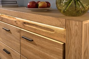 Komoda Velvet II 47 181 cm z masivu s LED osvětlením dub přírodní