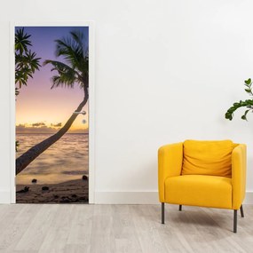 Fototapeta na dvere - Palma na pláži (95x205cm)