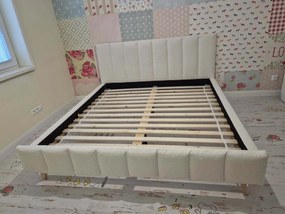 Čalúnená manželská posteľ Safar - krémová Rozmer: 140x200