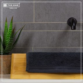 The One Towelling® Malý uterák Organic 30x50 - Antracit | 30 x 50 cm