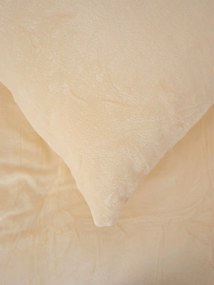 Predĺžené obliečky mikroplyš Exclusive – Laura svetlo bežová