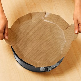 2 fólie na pečenie, okrúhla + obdĺžniková Hranatá dĺžka 30 cm, okrúhla priem. 28 cm.